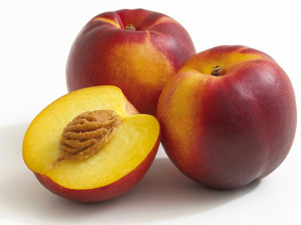 Pesche Noci